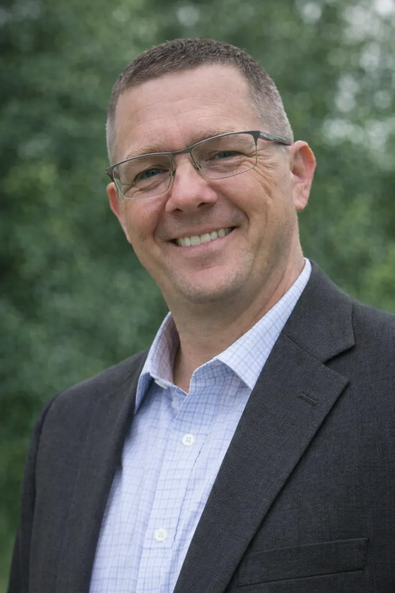 Smith Lake Rentals & Sales real estate agent headshot